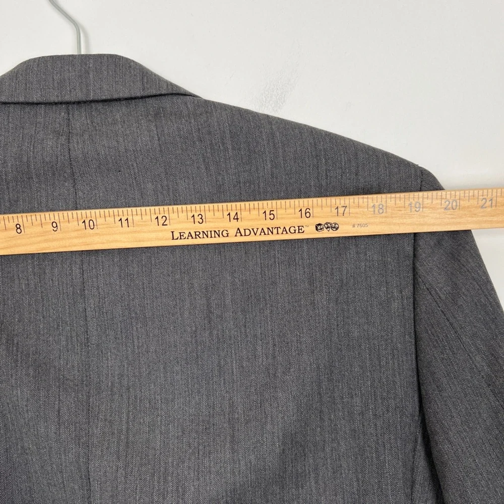 Jos A Bank Mens Charcoal Gray Herringbone Suit 2 Piece 2 Button Jacket Pants L40